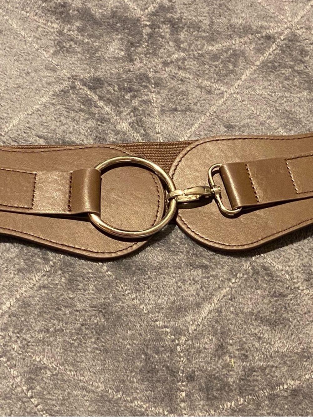 Brown Elastic Waist Belt with Gold Ring Accent